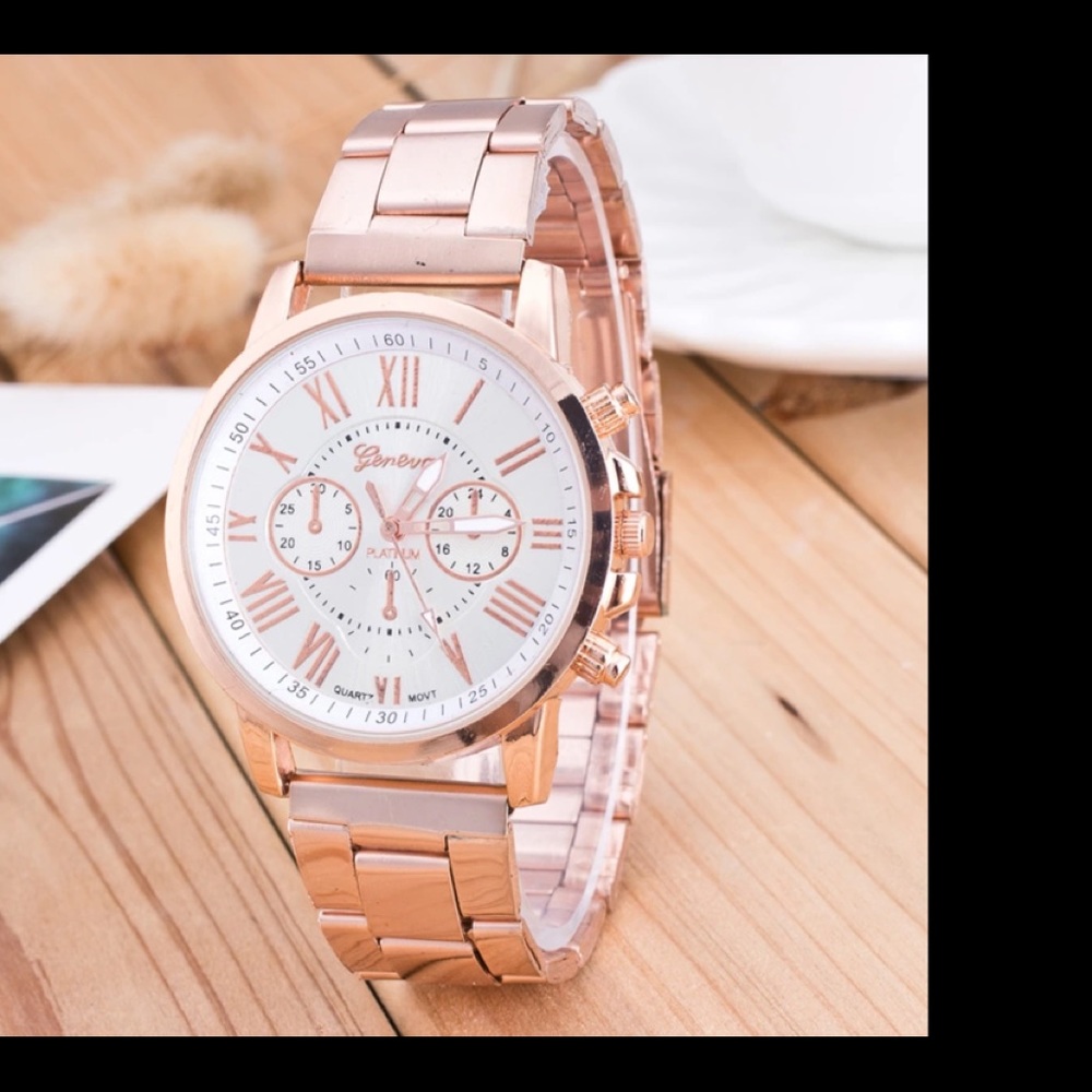 ❤️Rose Gold Quartz Women’s dress watch